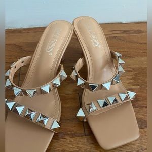 Nude heels with silver studs